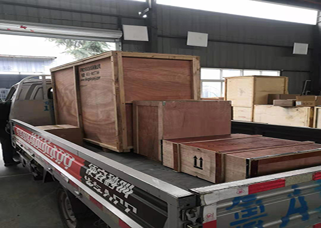 Is the outer packaging of the testing machine important?