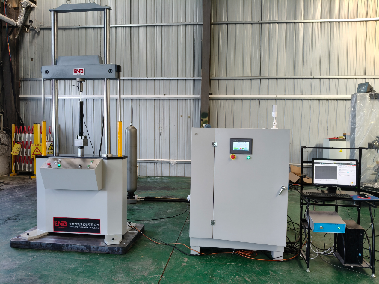 The fatigue testing machine for shock absorbers ordered by a certain university has been debugged and is ready for shipment