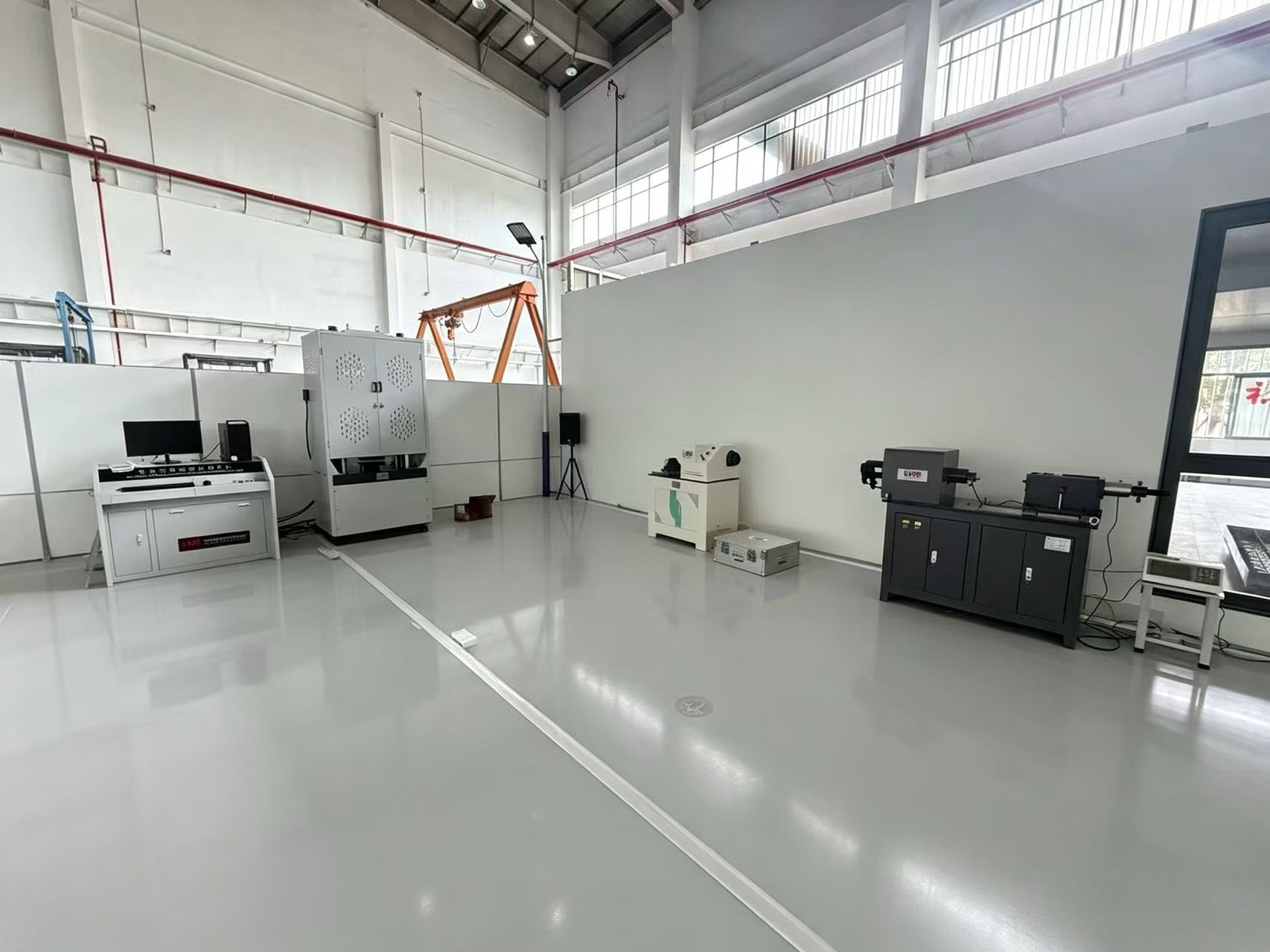 On-site debugging to ensure operation | Jinan Liling after-sales team went to Suzhou to complete the installation and debugging of three mechanical testing equipment.